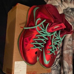 Nike Lebron 10 “Christmas”